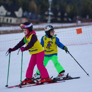 70F38C2E B4CF 4CAA AB8E 3C9B19E55B37