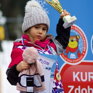 E9E367DA 0827 4B20 A2E4 A598BD473614