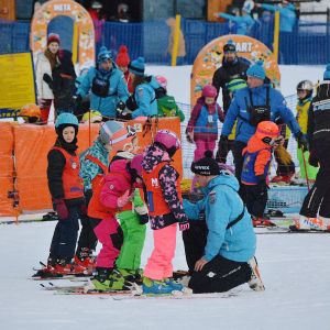 9B1EB5CE DB9C 4C90 9863 5E5C8DB03A95